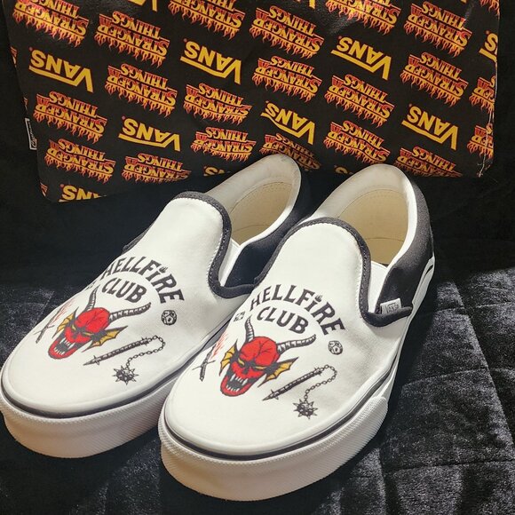 VANS x Stranger Things Classic Slip-on Limited Addition **Hell Fire Custom Prin - Picture 2 of 10